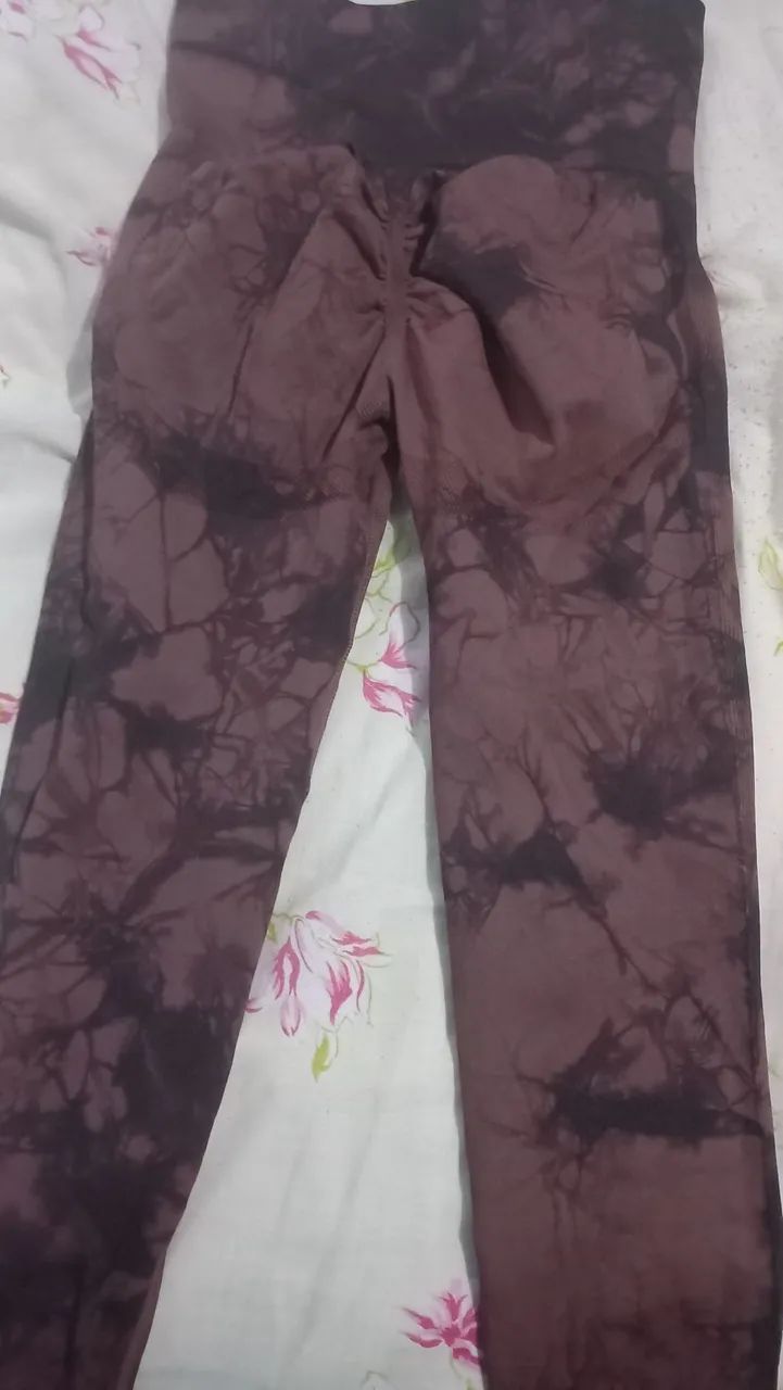 Vendo essa calça Legging  - Foto 2