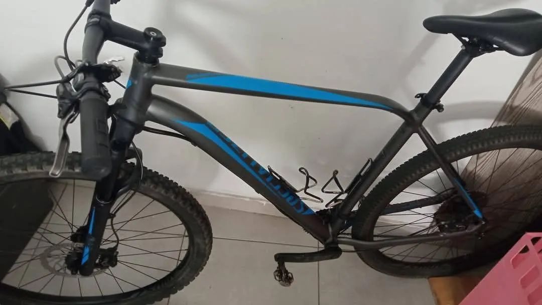 Bicicleta  - Foto 2