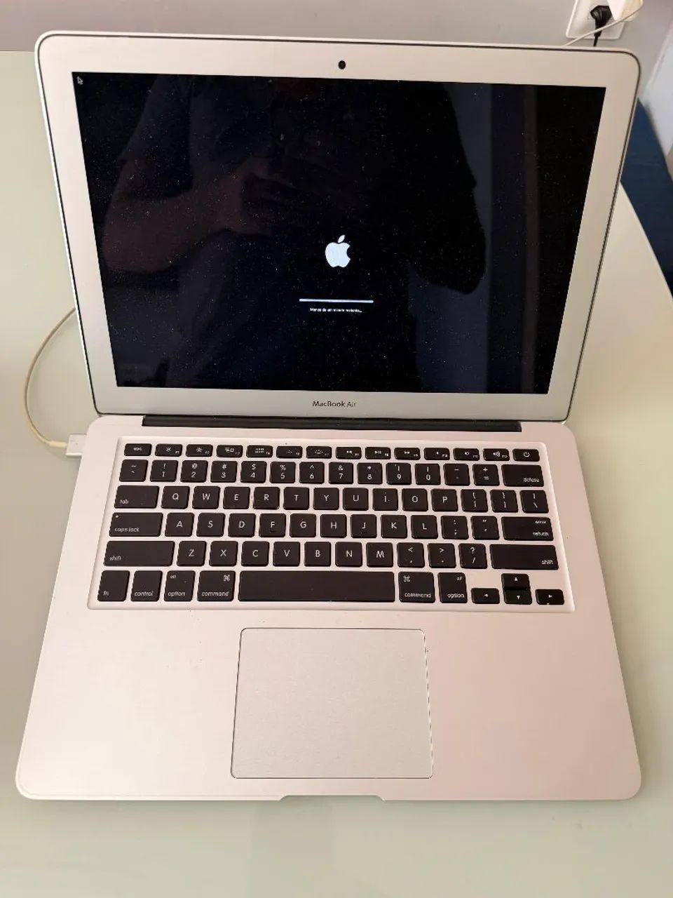 MacBook Apple - Ideal para Estudos e Tarefas Básicas (macOS High Sierra)