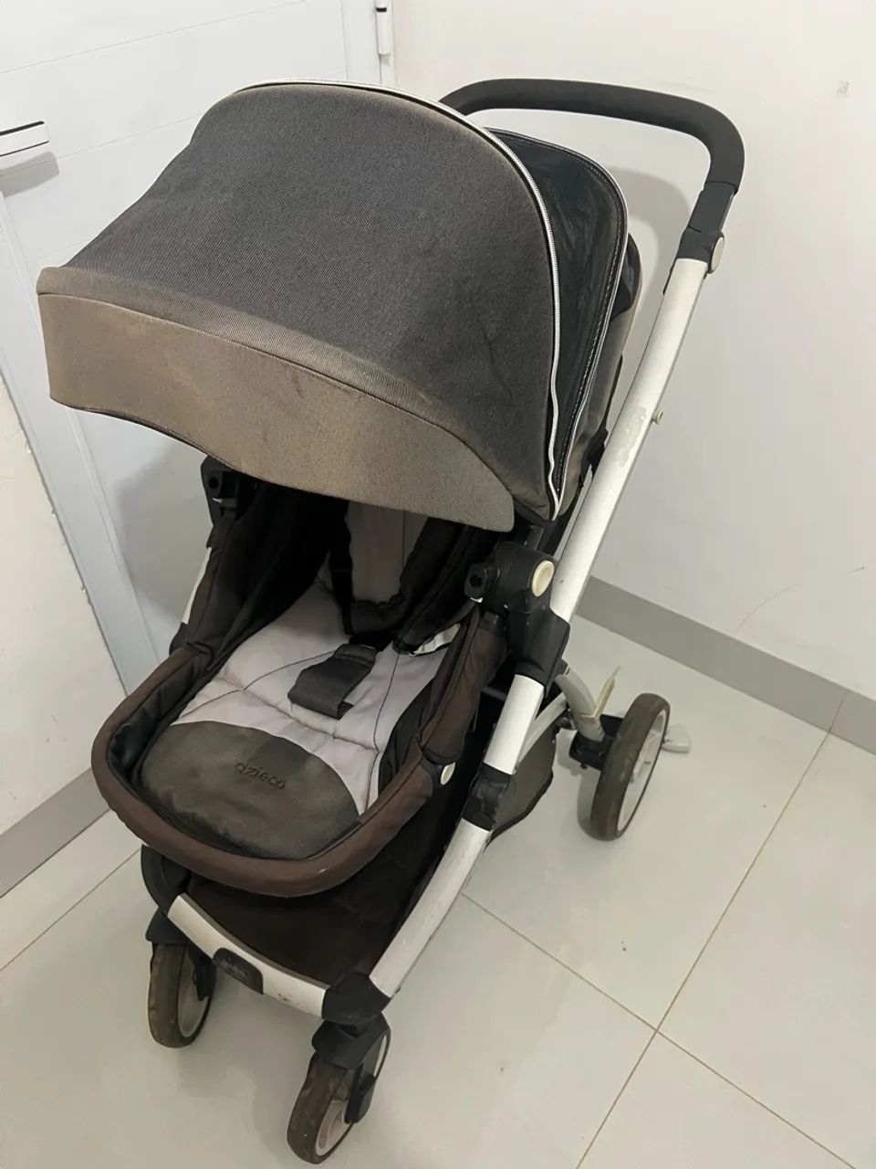 Carrinho de bebe e bebê conforto  - Foto 2