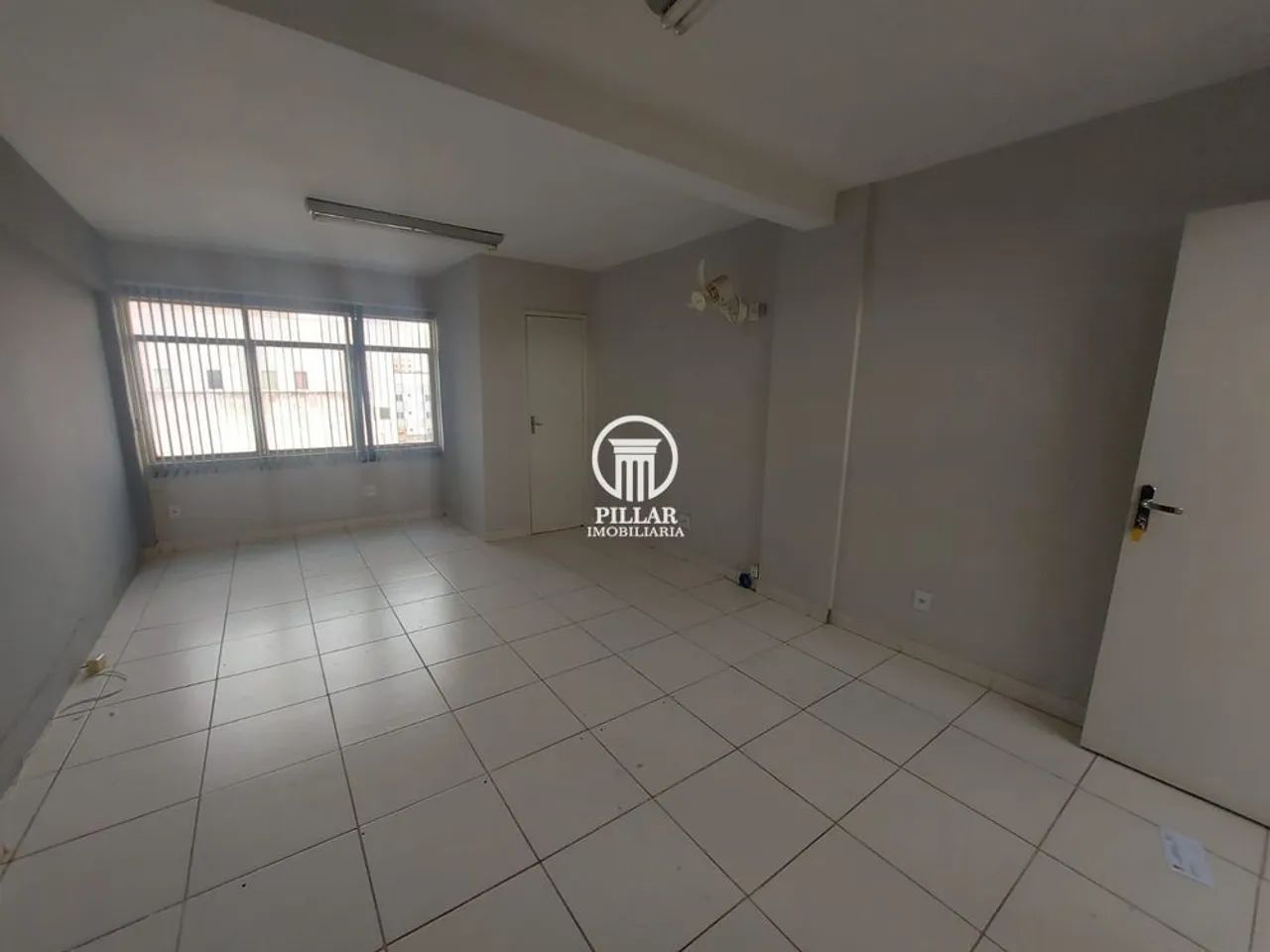 SALA COMERCIAL PARA VENDA NO CENTRO  MONTES CLAROS/MG - Foto 5