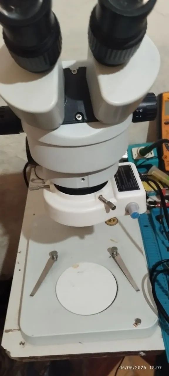 Microscópio binocular AFR - Foto 2