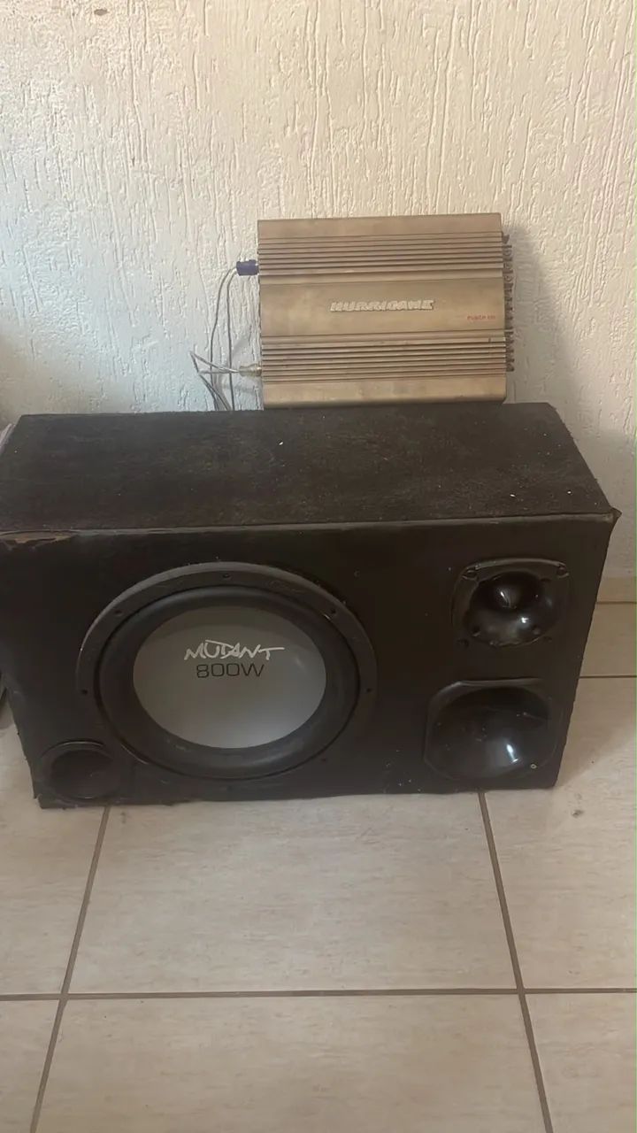 Vendo caixa trio de grave mais potência hurricane