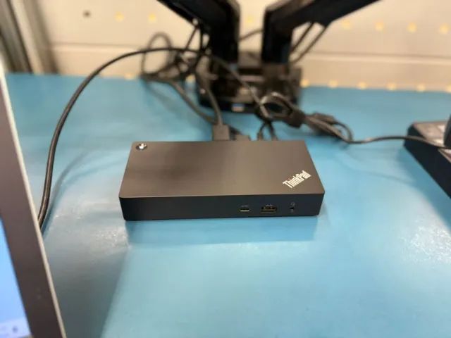 Dock Station Lenovo ThinkPad 40AY USB-C Original (sem cabo USB-C)