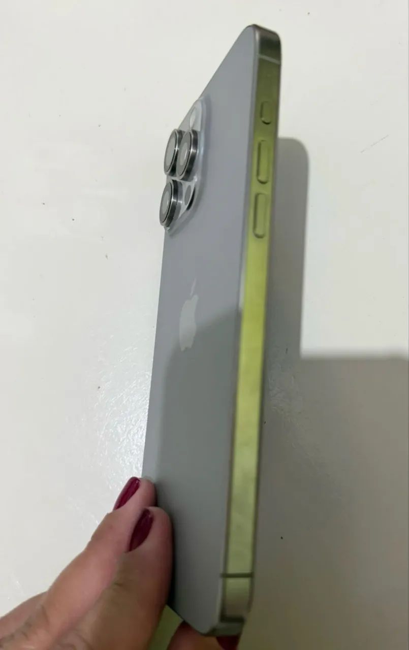 VENDO IPHONE 15 PRO MAX 256 gb - Foto 3