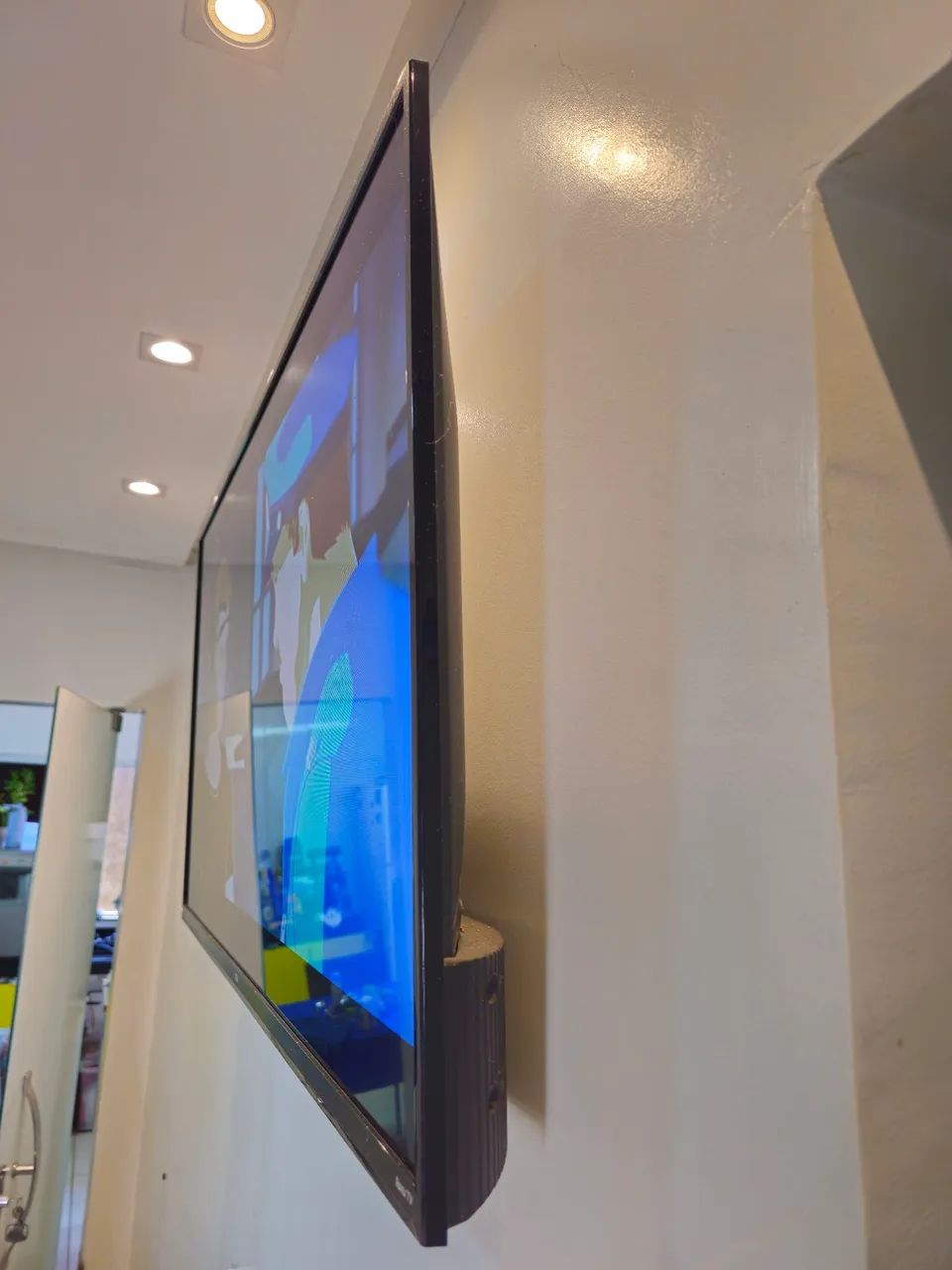 Smart TV LED 43" SEMP TCL (Modelo: 43RS530). - Foto 2