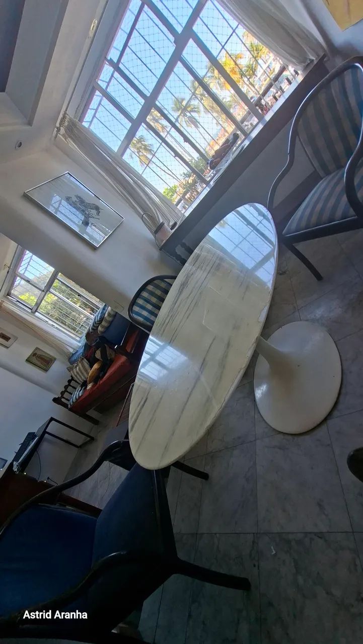 Mesa Saarinen Oval Clássica Excelente Estado - Foto 2