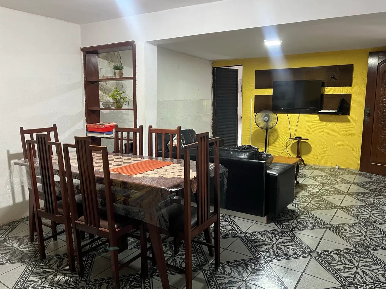 Quarto Mobiliado Umarizal prox a Doca Shopping 
