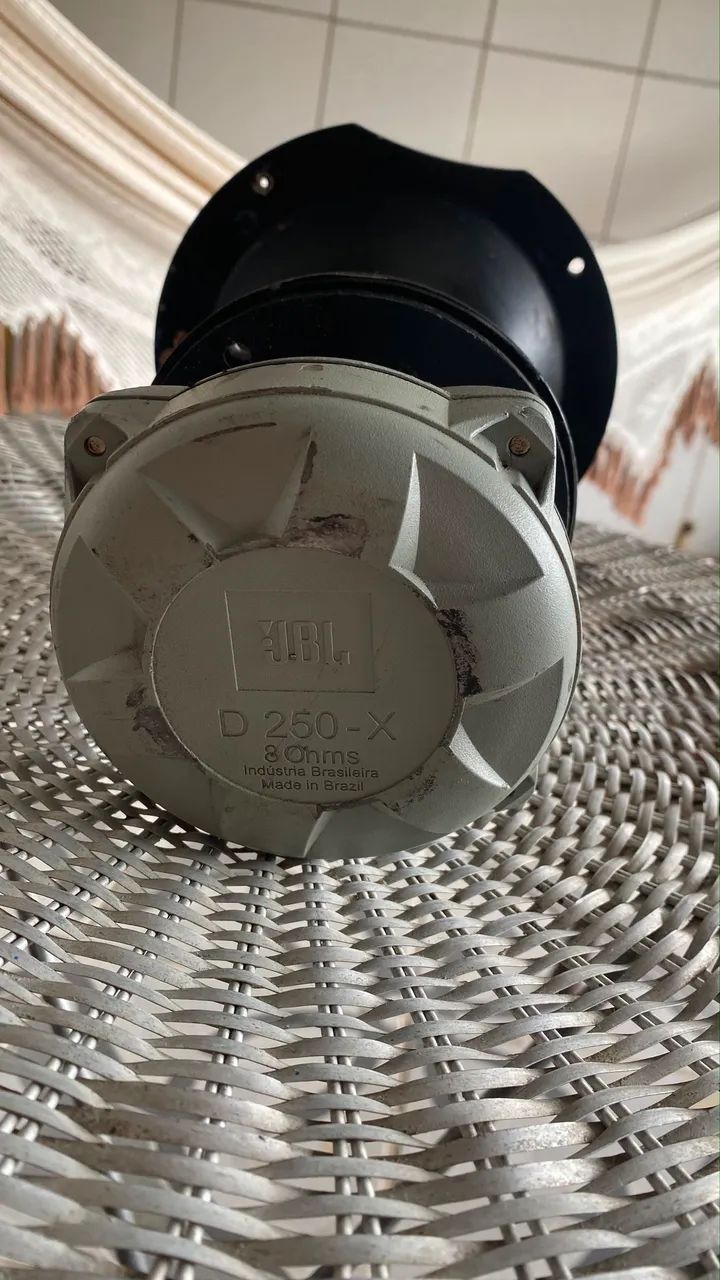 JBL D250x + frente selenium.