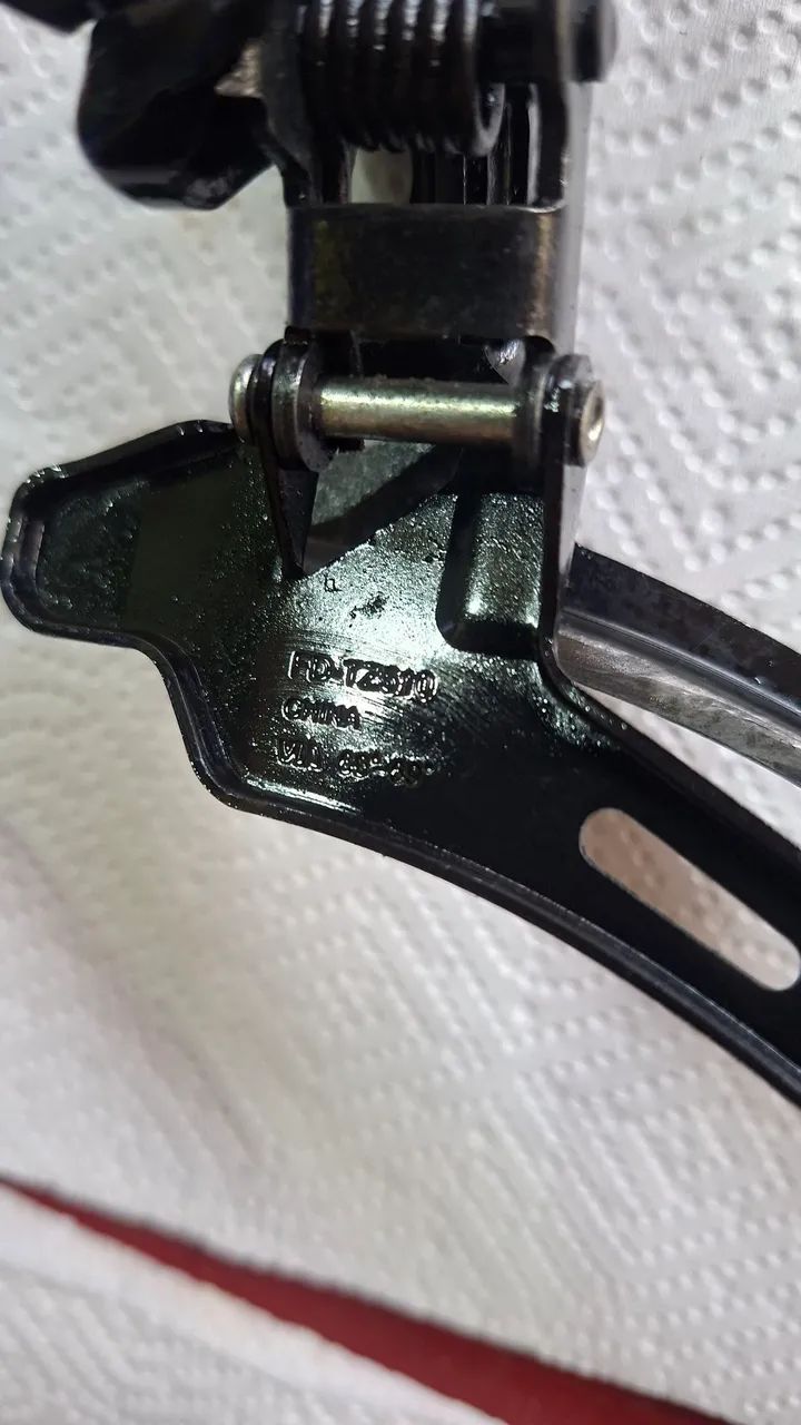 Câmbios SHIMANO e Par de freios hidráulicos VELOFORCE - Foto 4