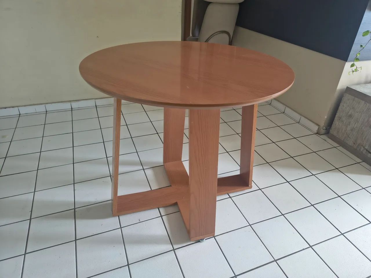 Mesa de Jantar em Excelente Estado - Foto 2