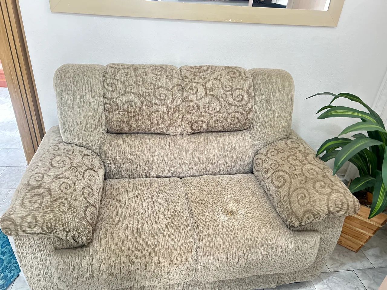 Vende 2 sofá de 2 lugares e 3 lugares  - Foto 2