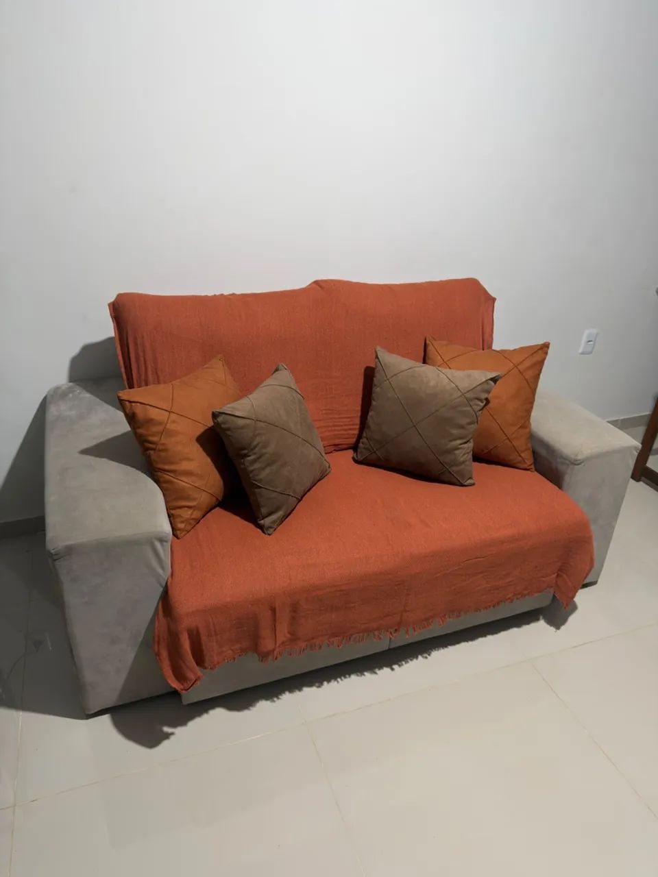 SOFÁ RETRÁTIL E RECLINÁVEL - 2 LUGARES - Foto 3