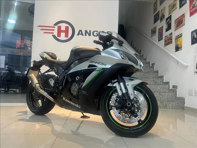 Kawasaki Zx-10rr 998cc 2018 - 1498188745 | OLX