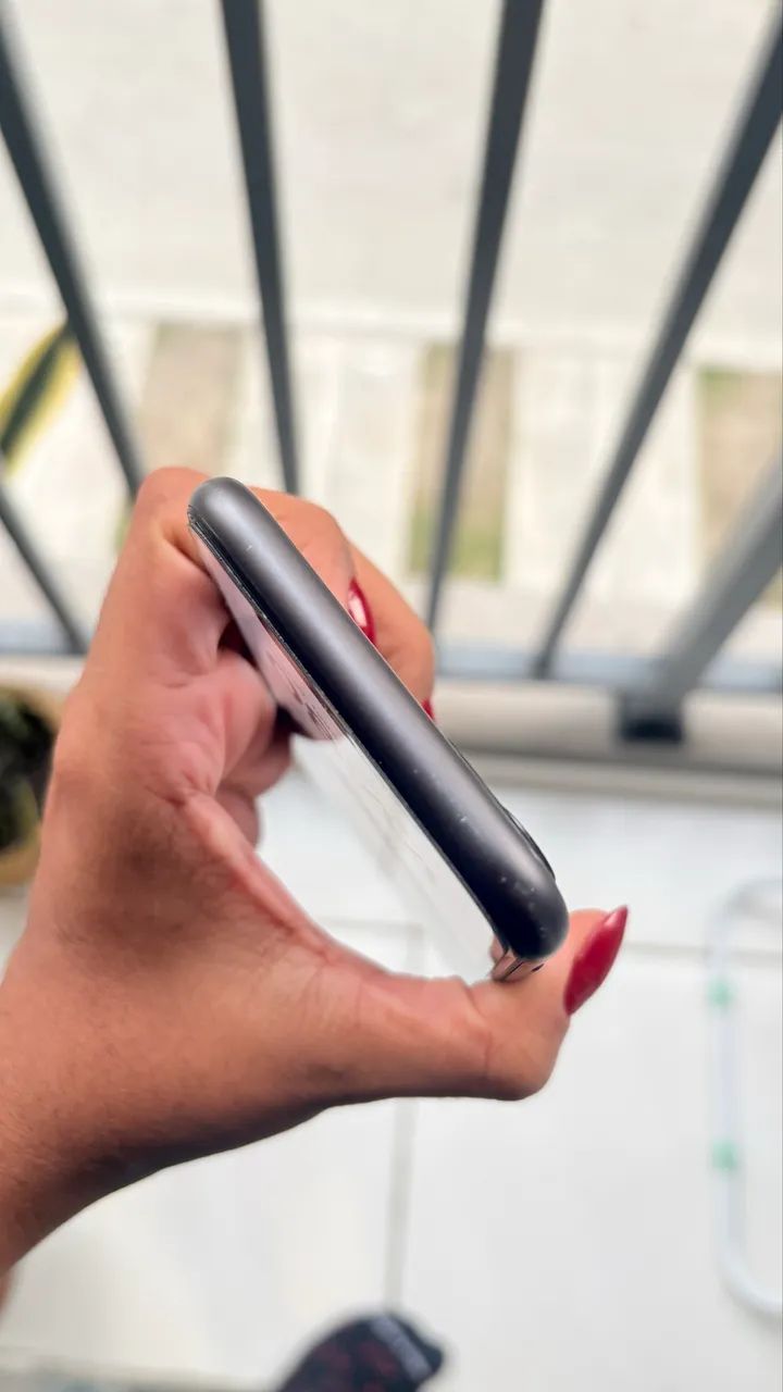 iPhone 11 - 128gb  - Foto 2