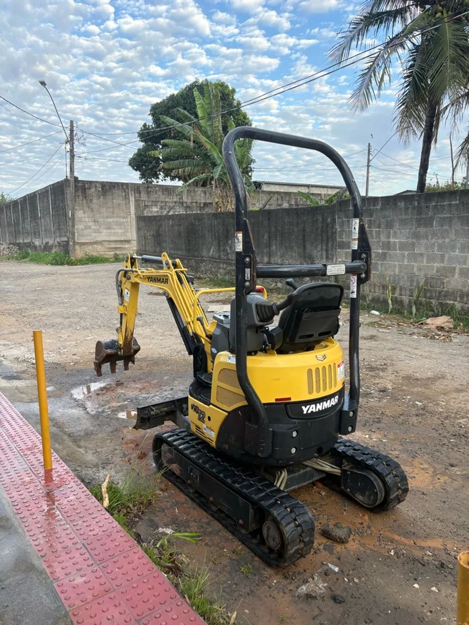 Mini escavadeira pra locação  - Foto 5