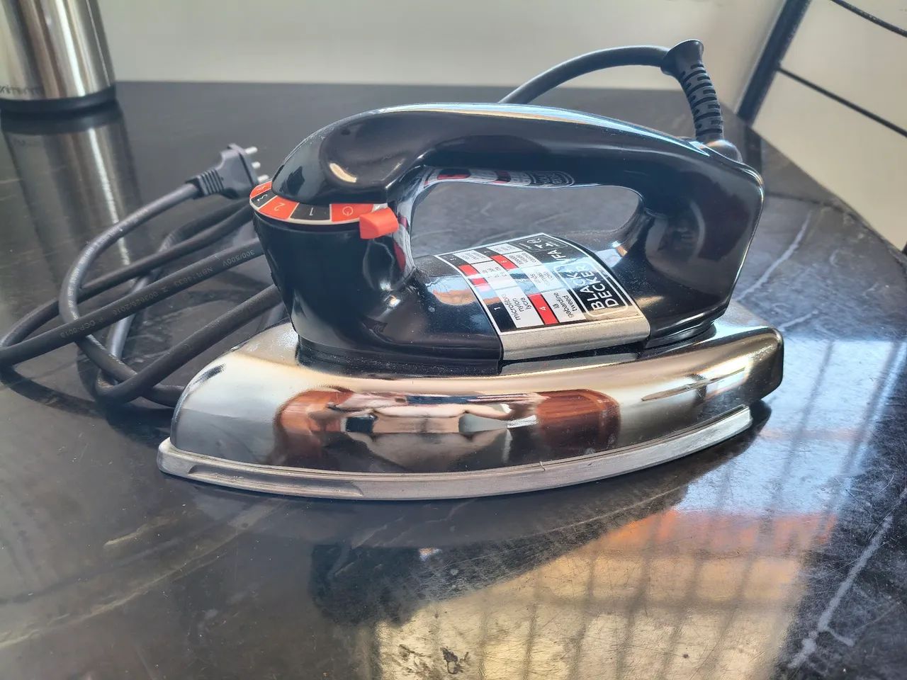 Ferro de passar roupa BLACK&DECKER - Foto 2