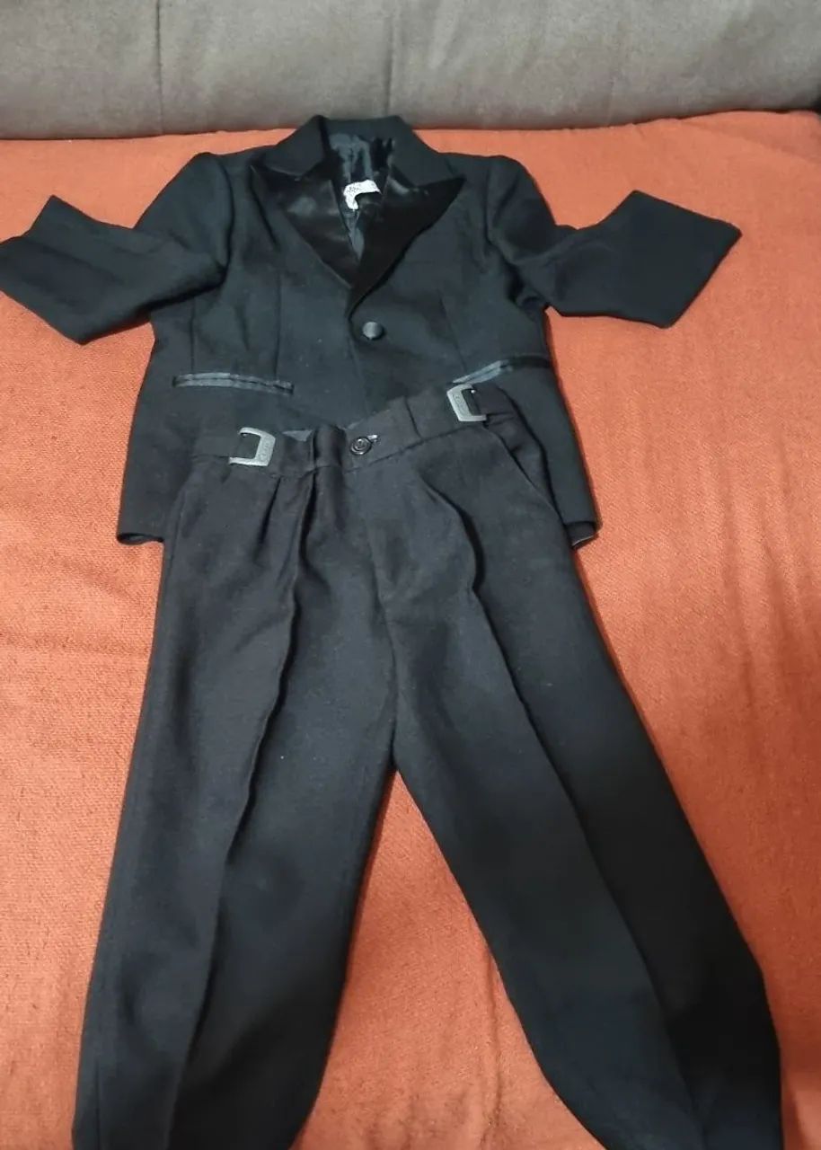 Roupa de pagem ou cavalheiro 