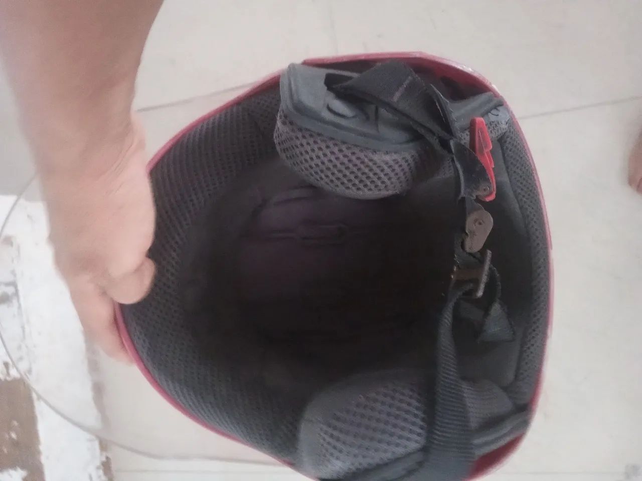 Vendo capacete em bom estado! - Foto 2
