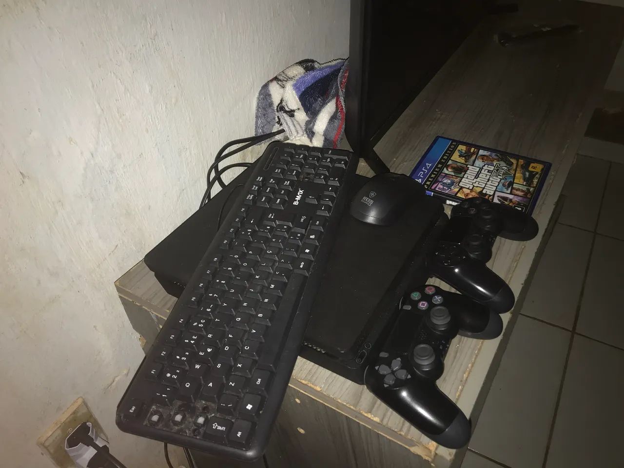 PlayStation 4 slim - Foto 4