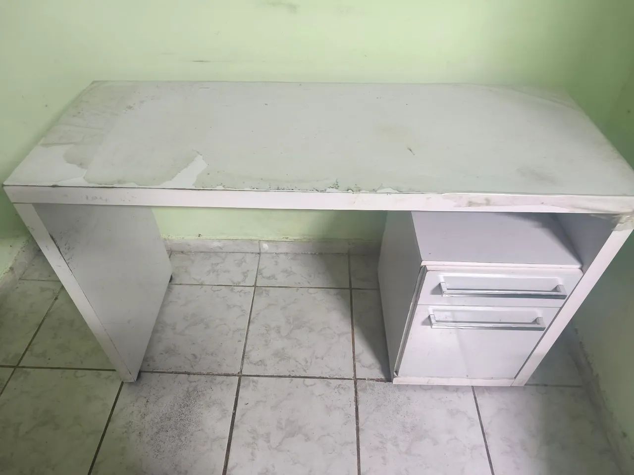 vendo hack e escrivaninha 