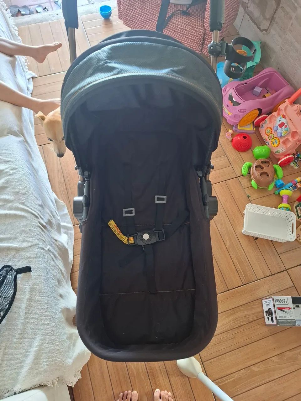CARRINHO, BEBÊ CONFORTO E BASE PARA VEÍCULO