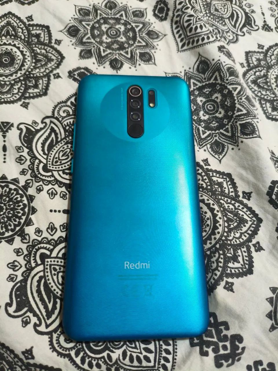 REDMI 9 COM DEFEITO E TELA QUEBRADA 