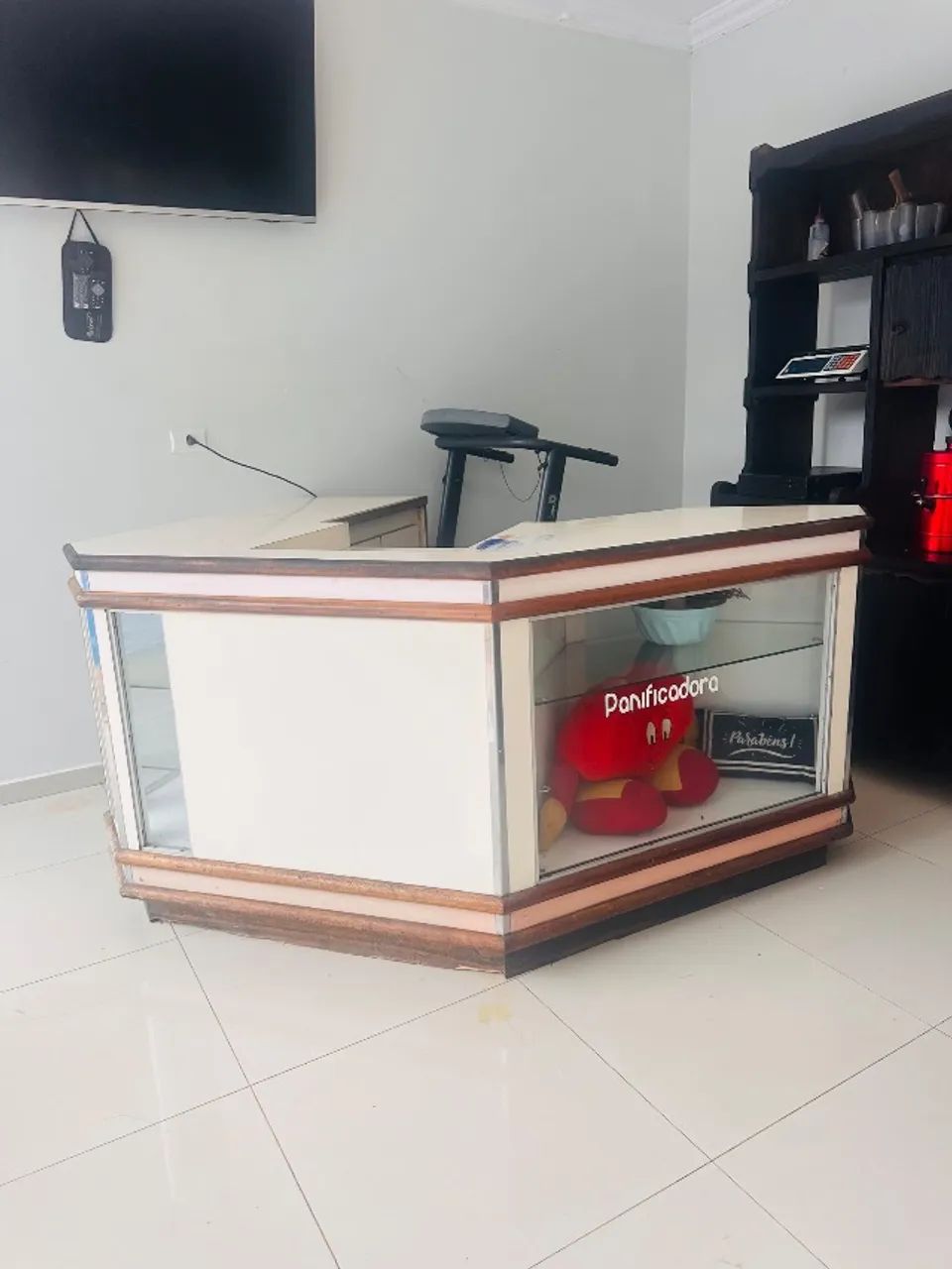 Balcão Comercial para Panificadora/Loja 2m com Vitrine de Vidro - Foto 2