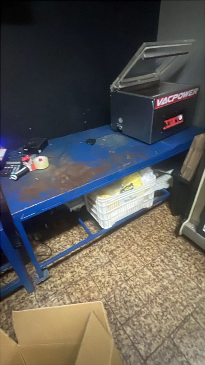 MESA FERRO