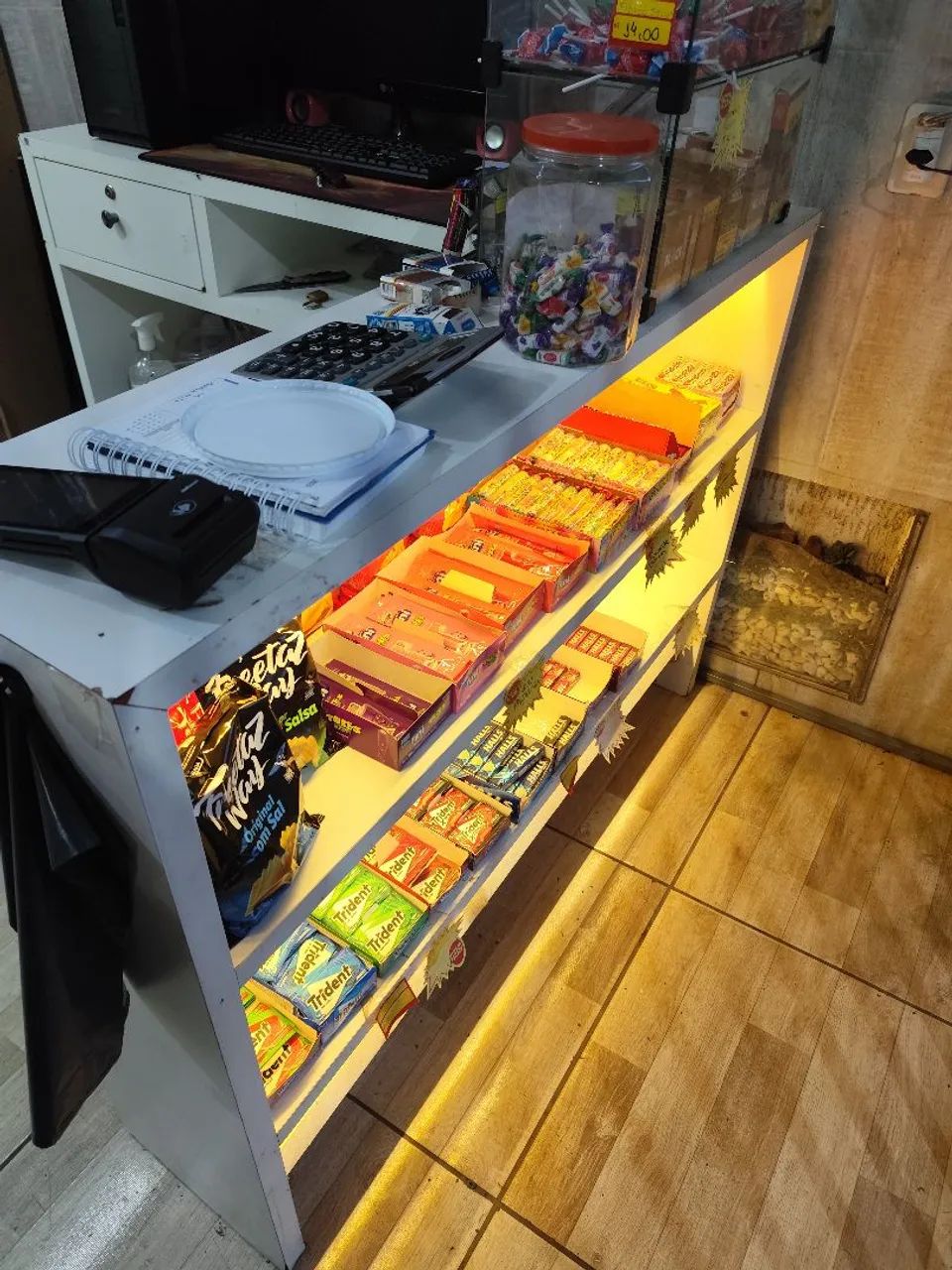 Balcão expositor com led - Equipamentos Para Comércio - Ceilândia