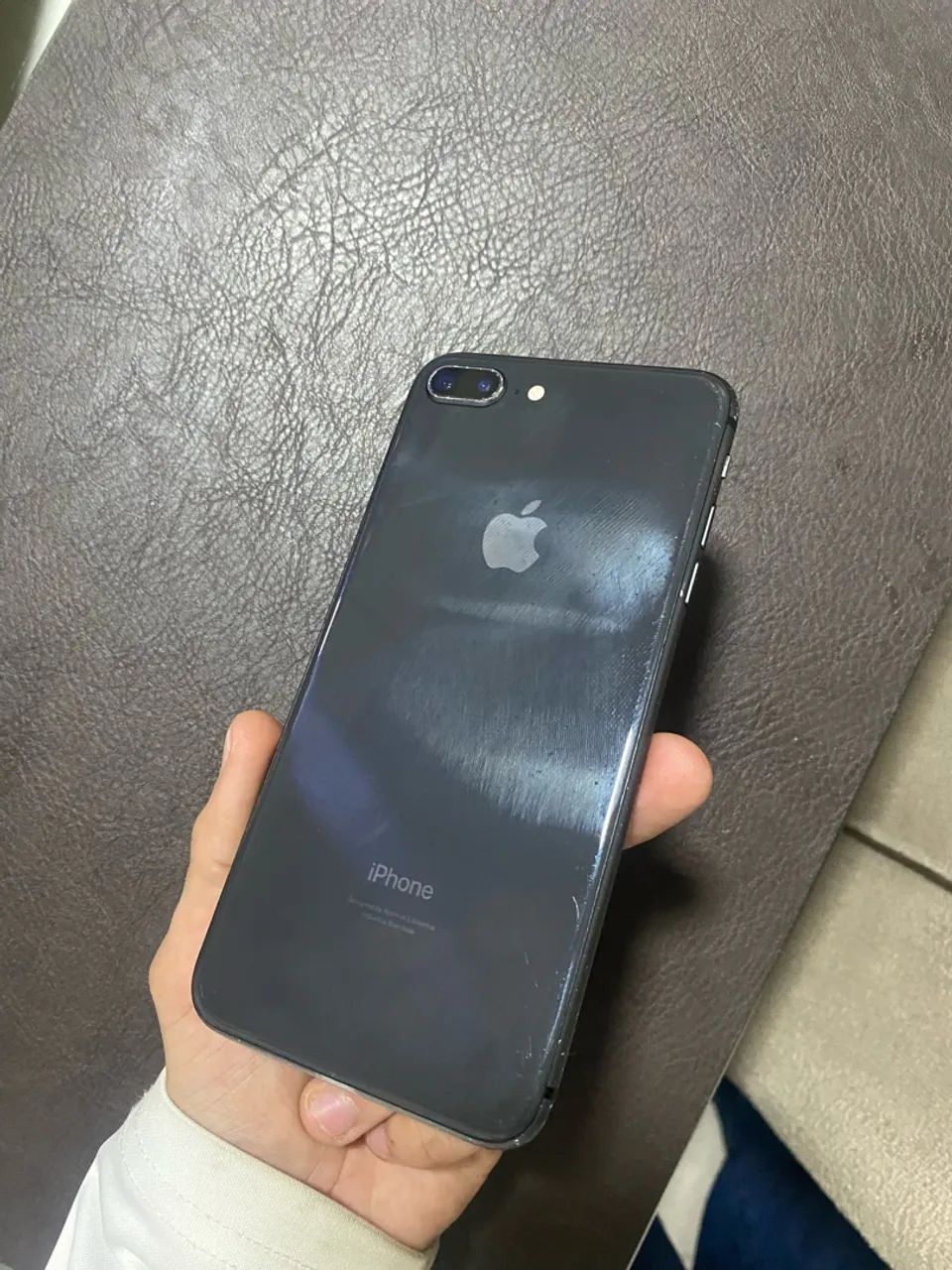 iPhone 8 Plus para venda peças original, celular tá em perfeito estado