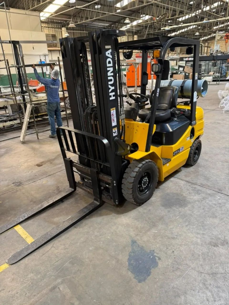 HYUNDAI 2,5T TRIPLEX | SIDE SHIFT | REVISADA  - Foto 5