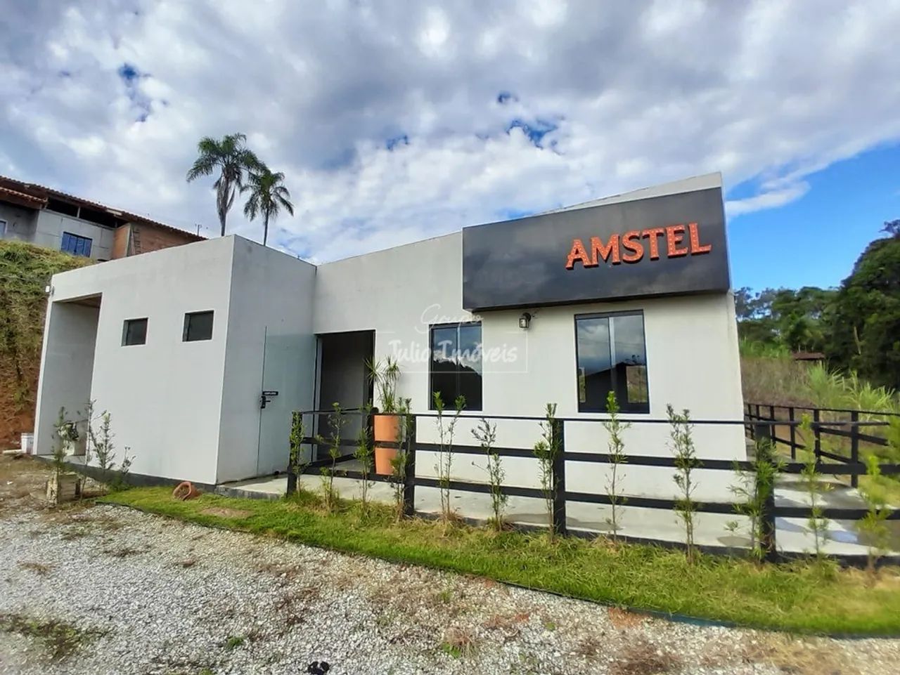 Espaço comercial para locação na Guabiruba