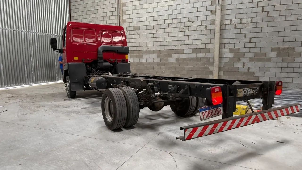 Ford Cargo 816 - Foto 4