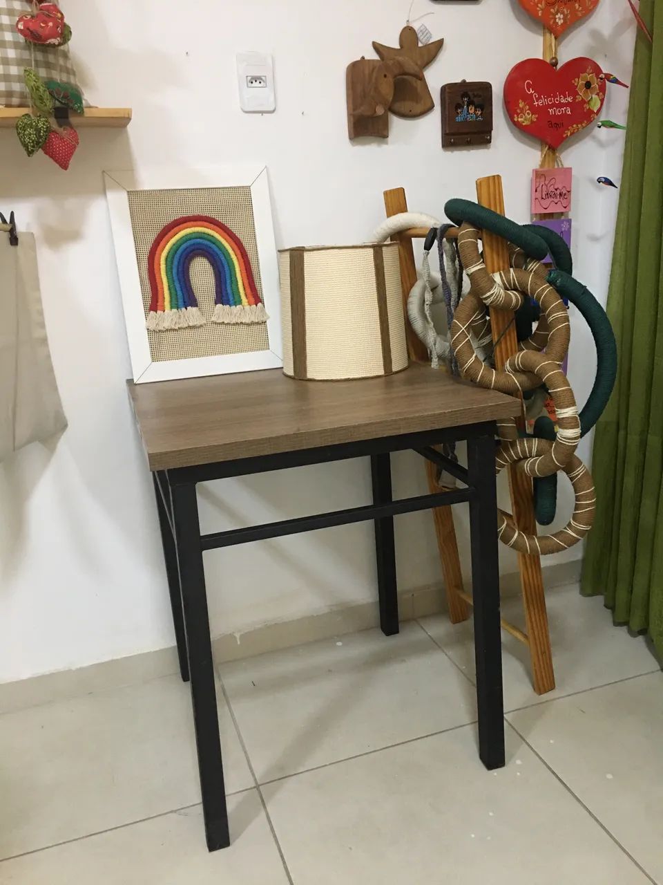 Mesa de mdf com ferro