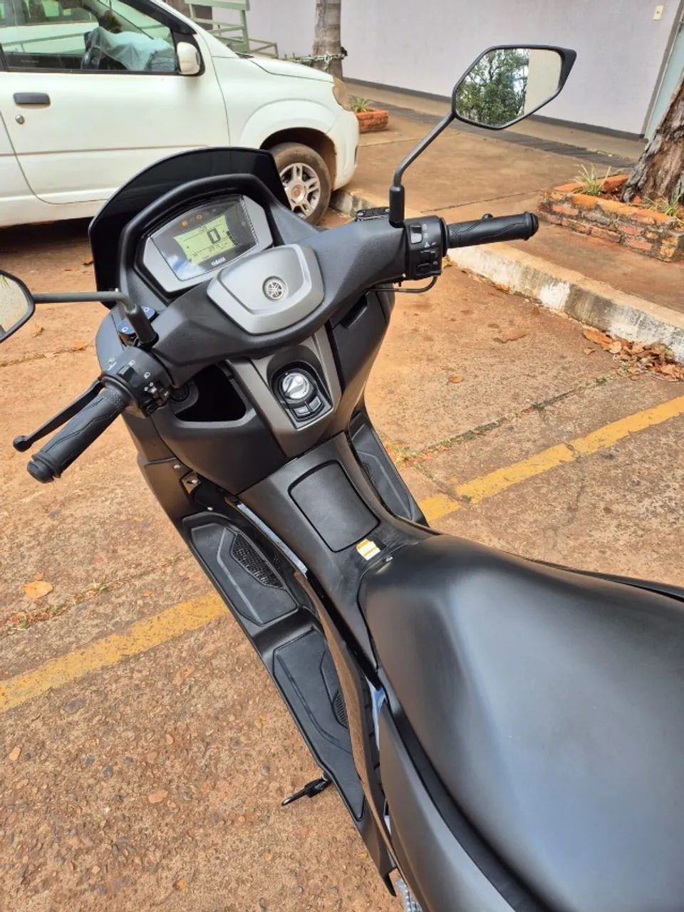 Nmax 160 Preta 2021 - Foto 3