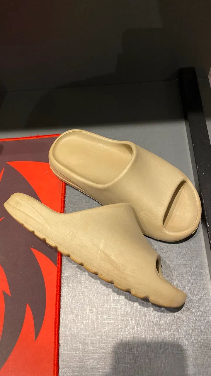 Chinelo Slide Estilo Yeezy - Foto 2
