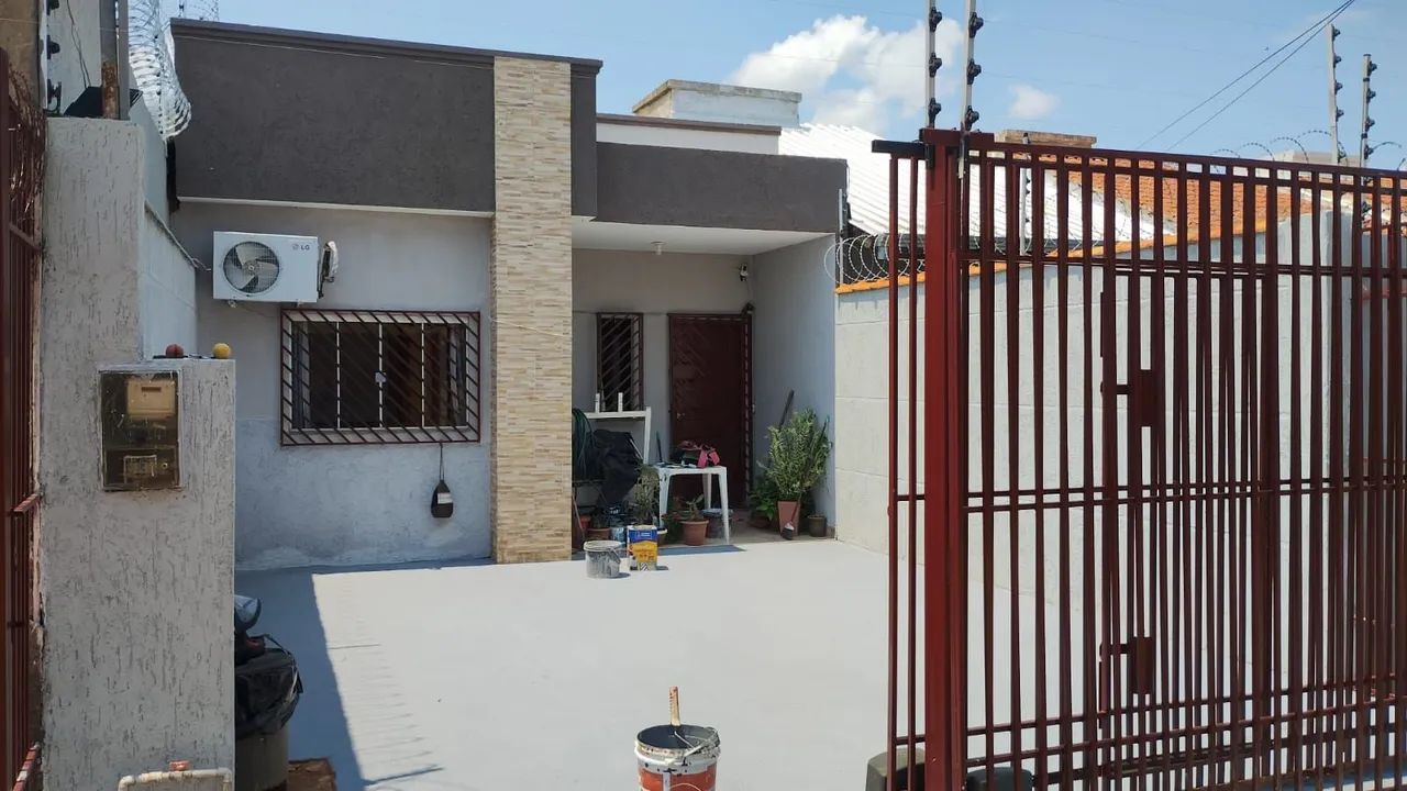 Vendo ou alugo casa Mabiliada na parte alta 