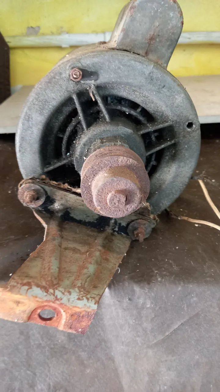 Motor Brasil, 0.5 CV, 1737 RPM, baixa rotação, funcionando, usado! - Foto 2