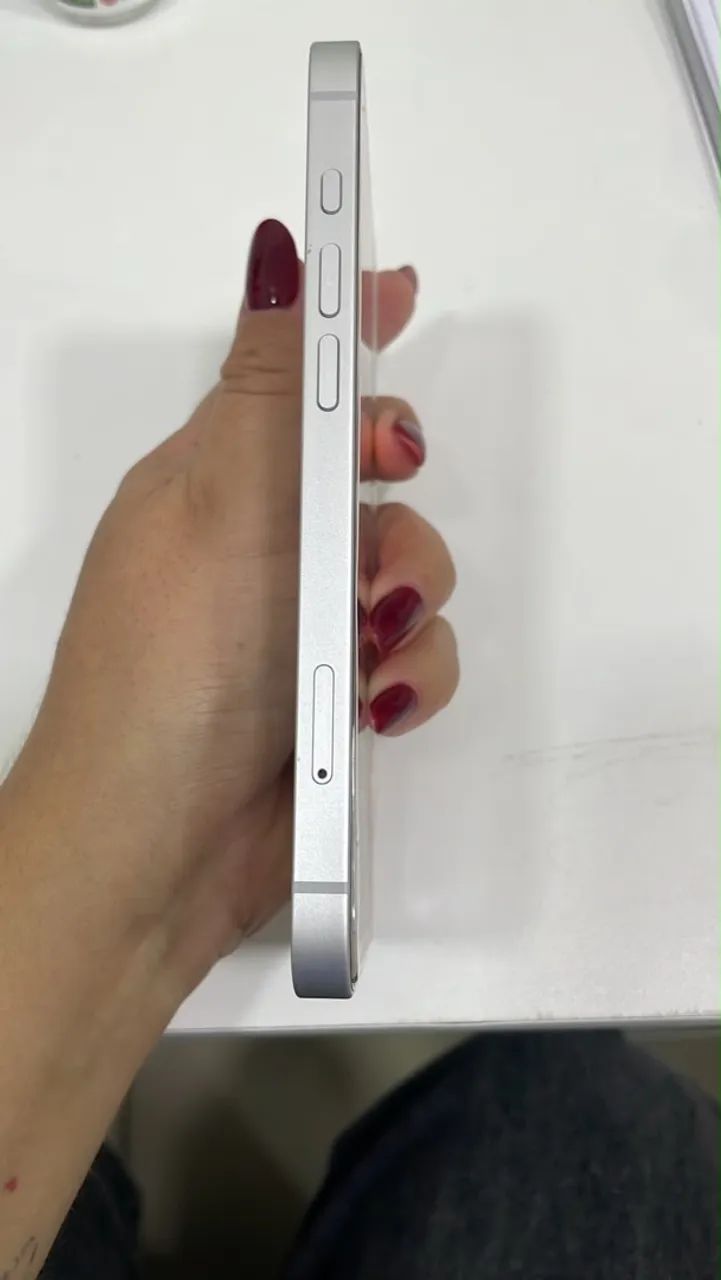 iPhone 16e - Foto 3