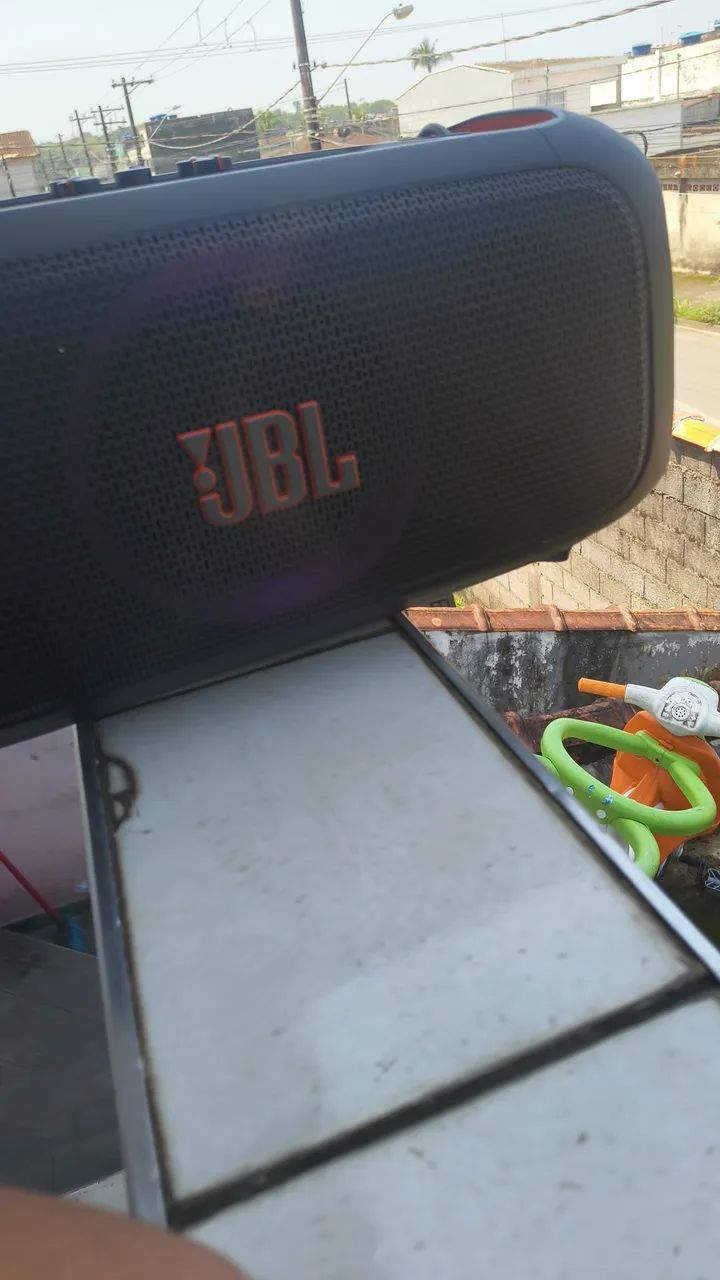 Caixa de som JBL 