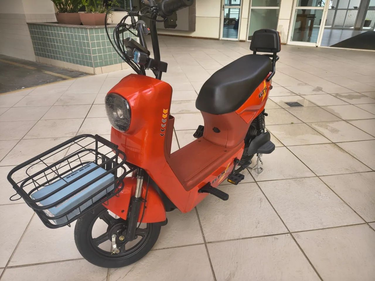 Scooter elétrica gts