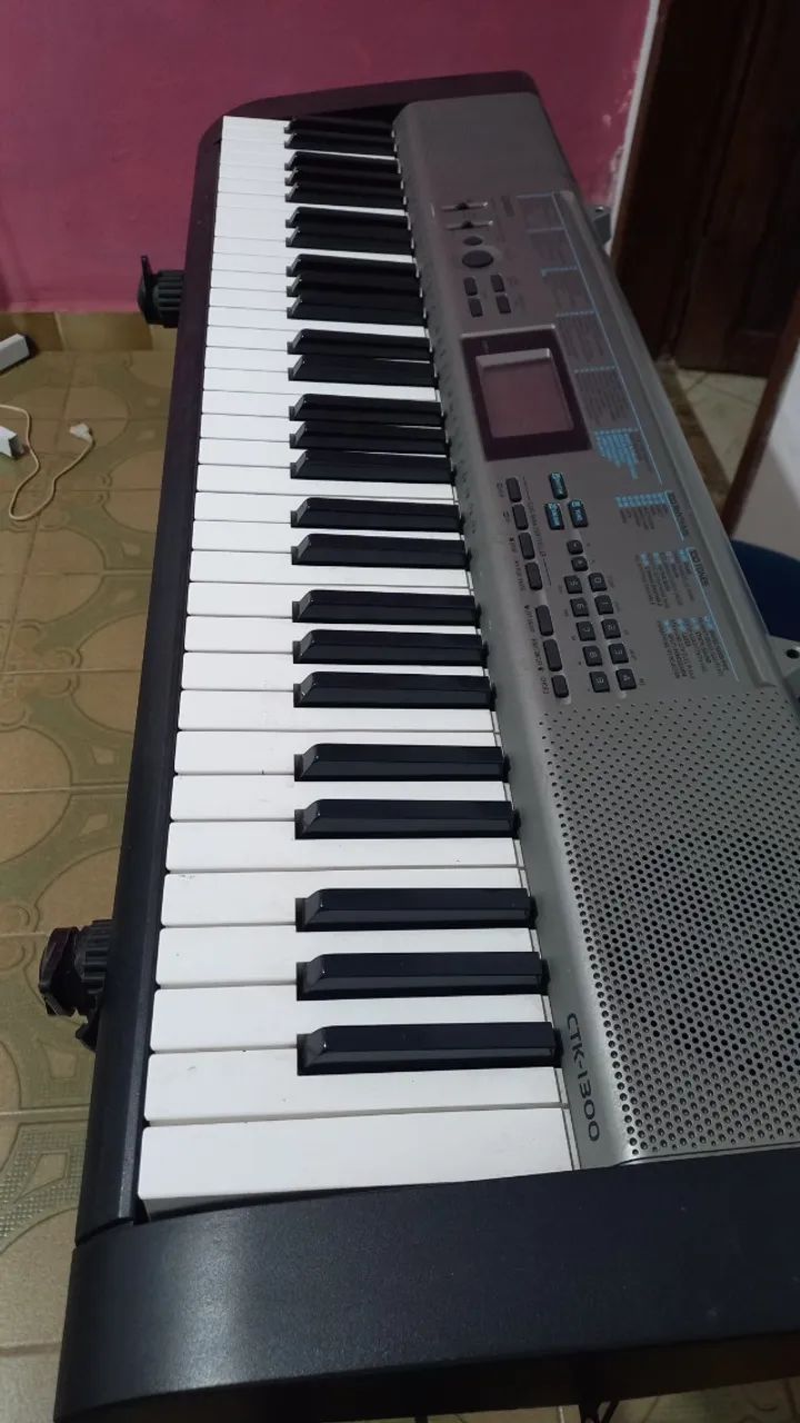 Teclado CASIO ctk1300 - Foto 2