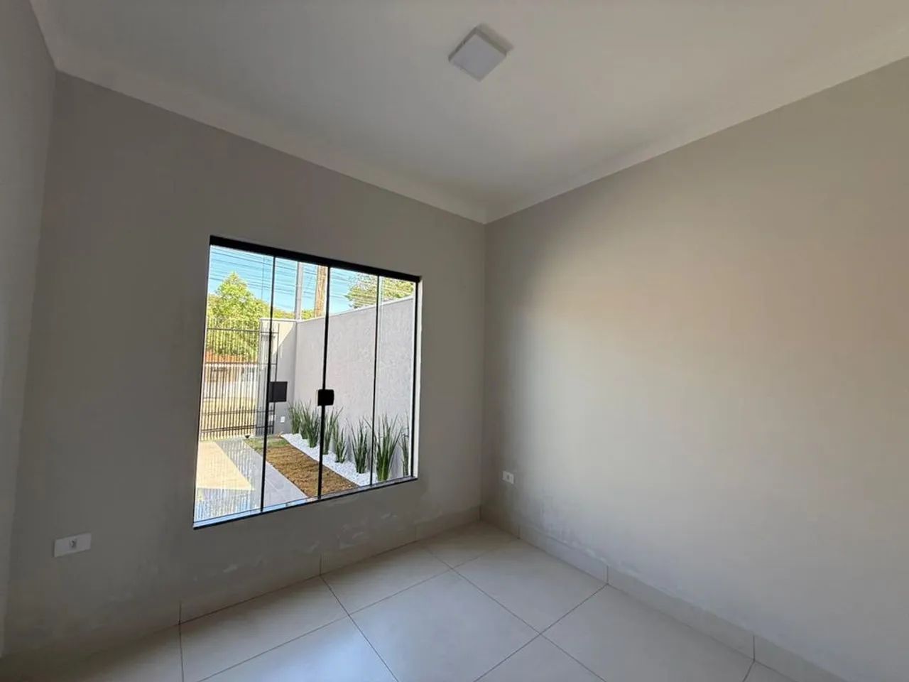 Ótima oportunidade -Linda Casa no Requião em Maringá PR -