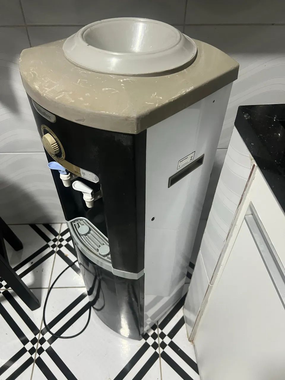 BEBEDOURO ESMALTEC DE COLUNA - Foto 2