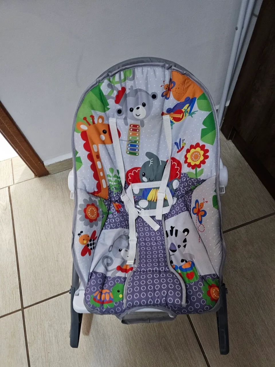 Cadeirinha de música de bebe