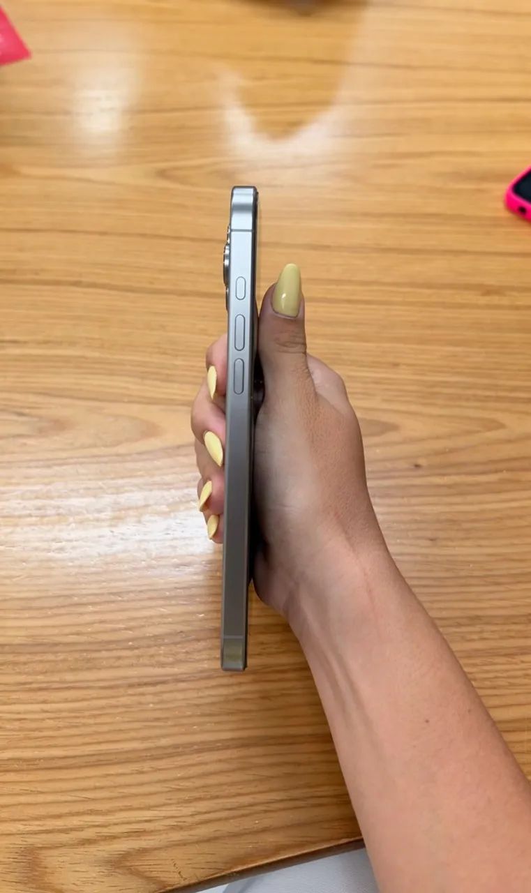 iPhone 16 pro max 256 gb - Foto 4
