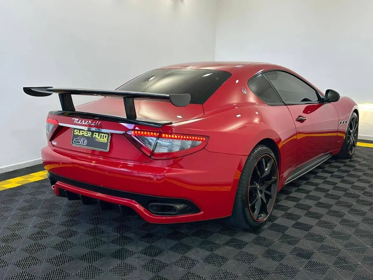 Maserati GranTurismo S 4.7 V8 32V/ MC Line, foto 9 de 18