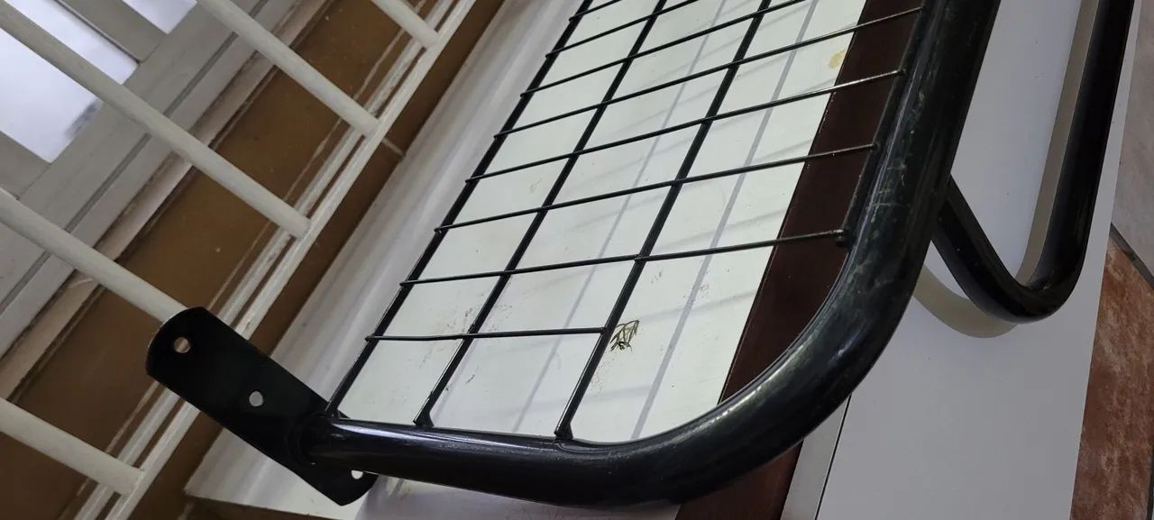 arara de parede com prateleira 1,2m - Foto 5