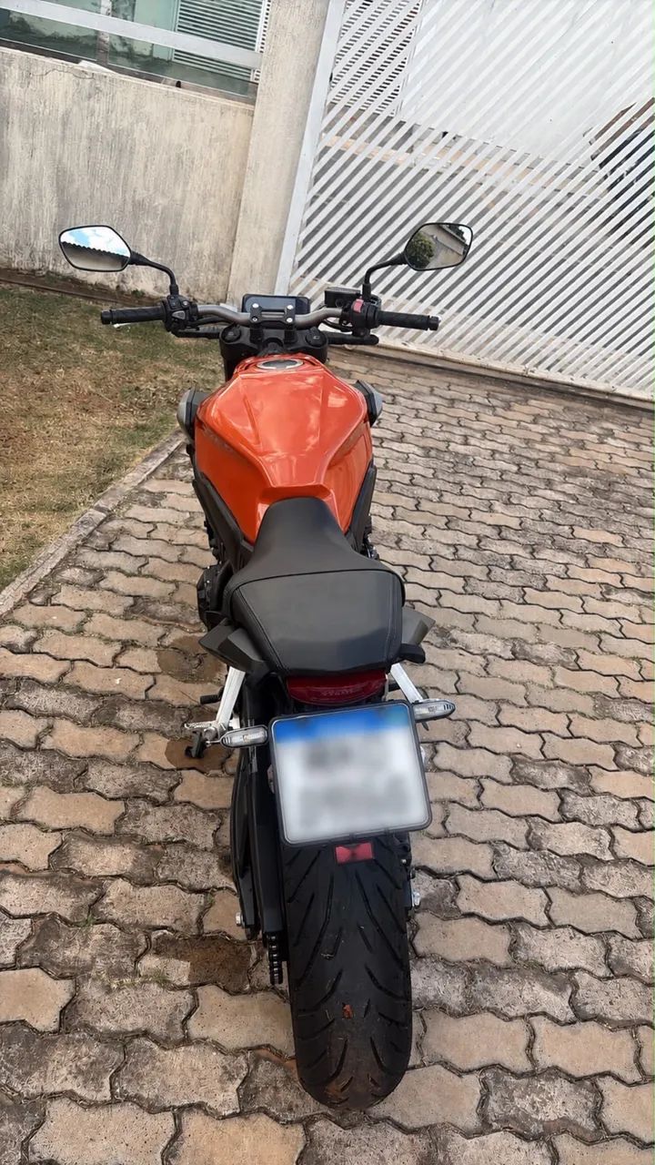CB650R/ Moto - Foto 5